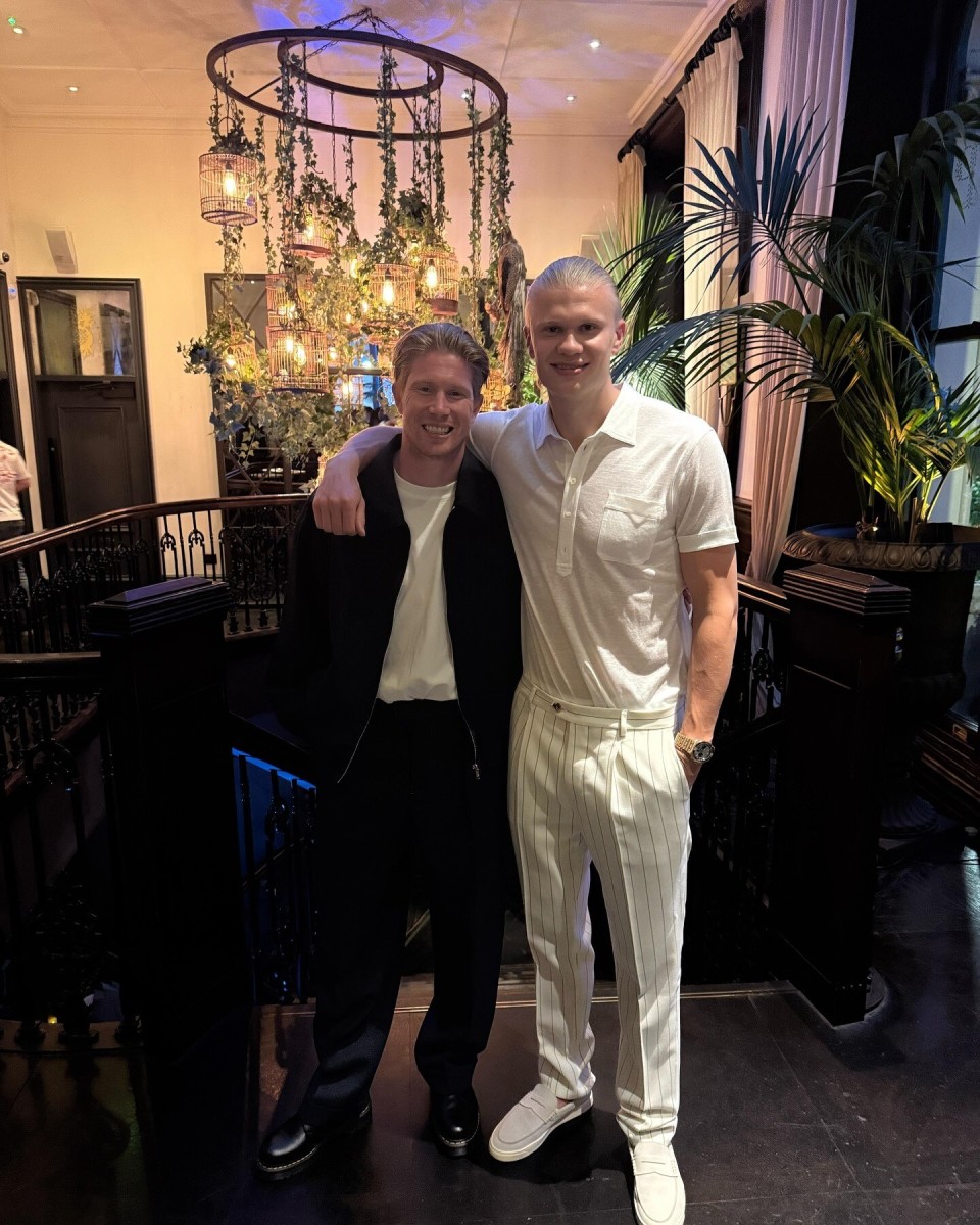 记者：伊萨克已回归纽卡训练，本周他将与俱乐部讨论未来